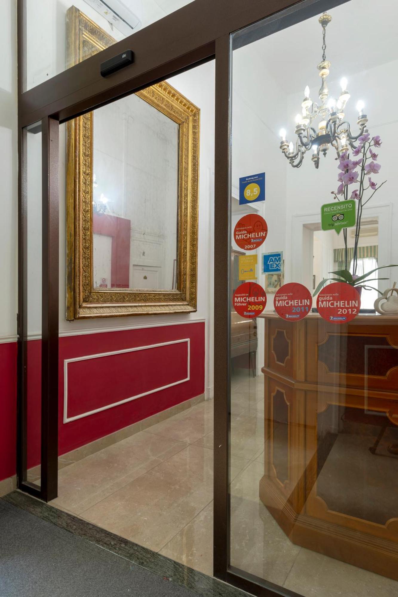 Napolit'amo Principe Hotel Nápoles