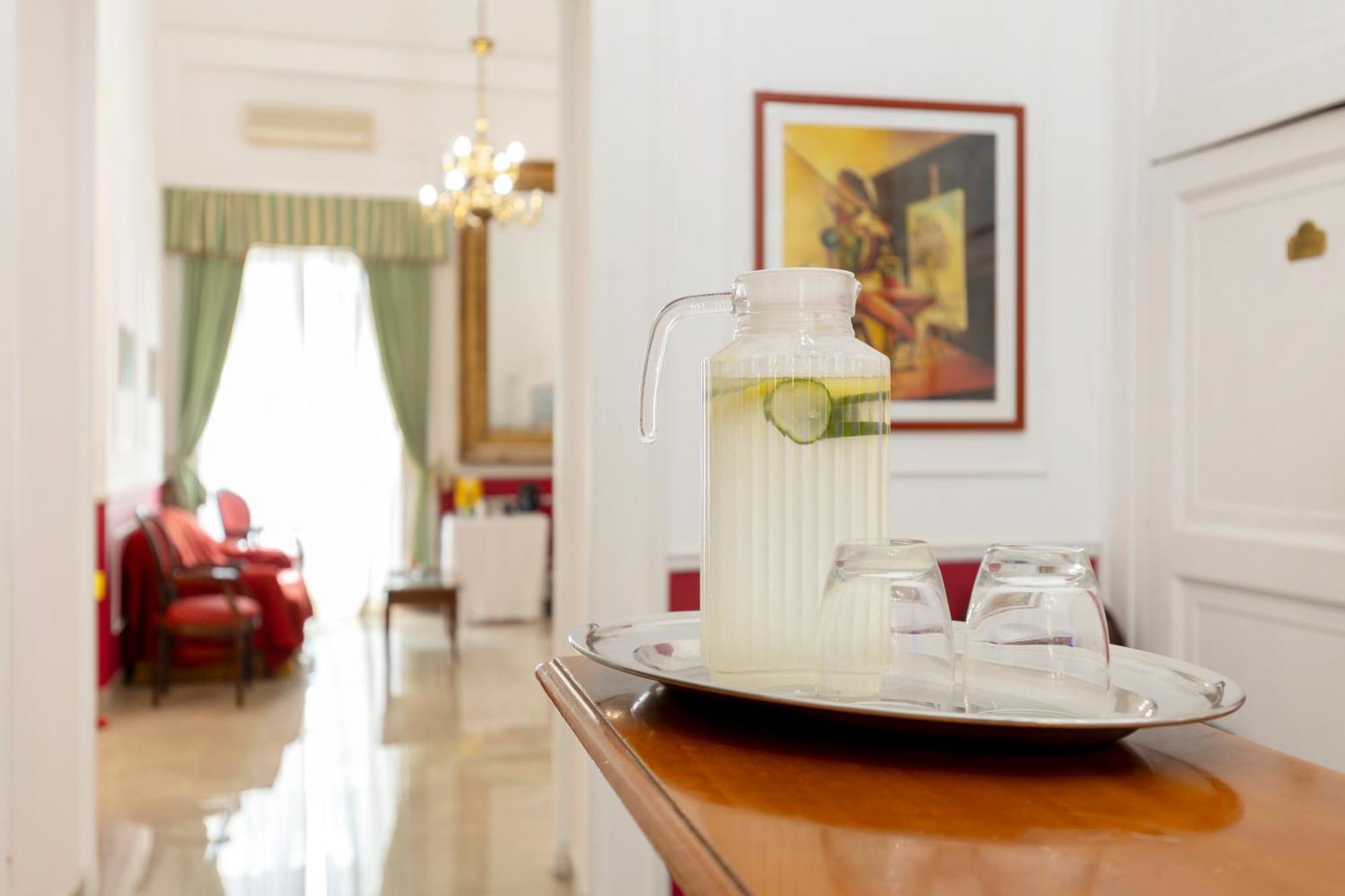Napolit'amo Principe Hotel Nápoles